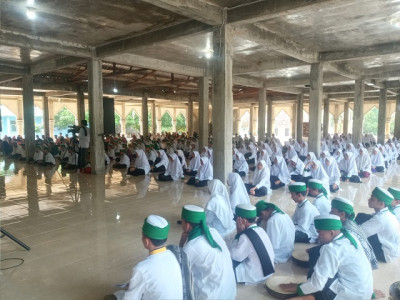 pentas seni Yadaro BAnd